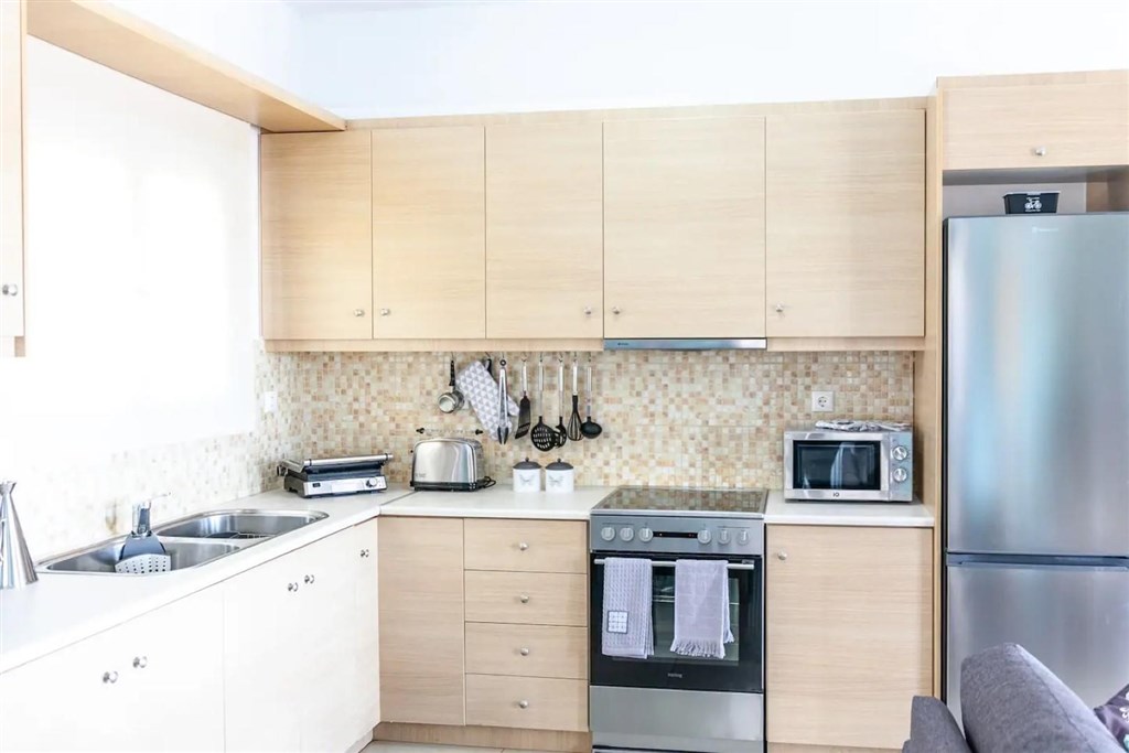 na-prodej-moderni-jednopodlazni-vila-s-bazenem-kreta-recko