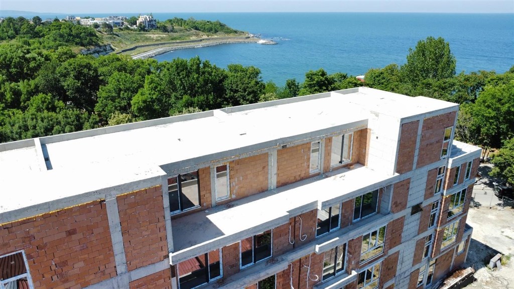 na-prodej-novy-apartman-v-1-rade-od-more-v-malebne-obci-carevo-bulharsko