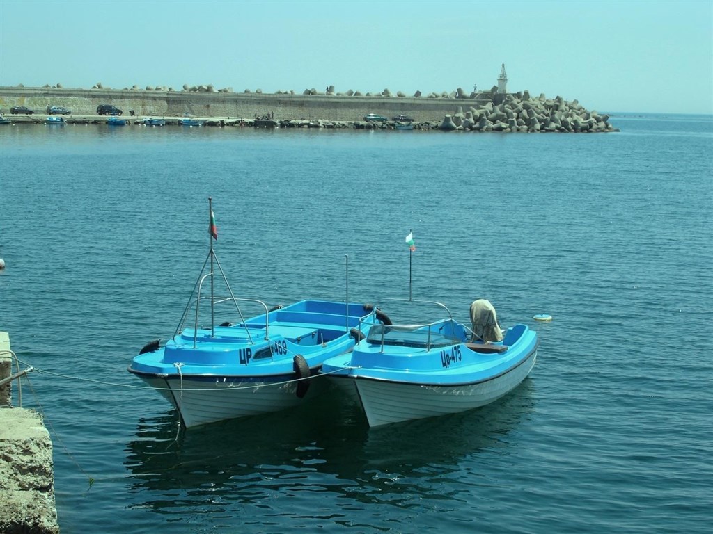 na-prodej-novy-apartman-v-1-rade-od-more-v-malebne-obci-carevo-bulharsko