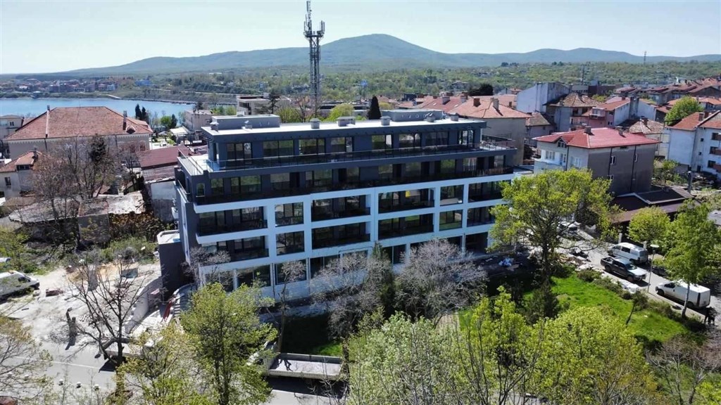 na-prodej-novy-apartman-v-1-rade-od-more-v-malebne-obci-carevo-bulharsko