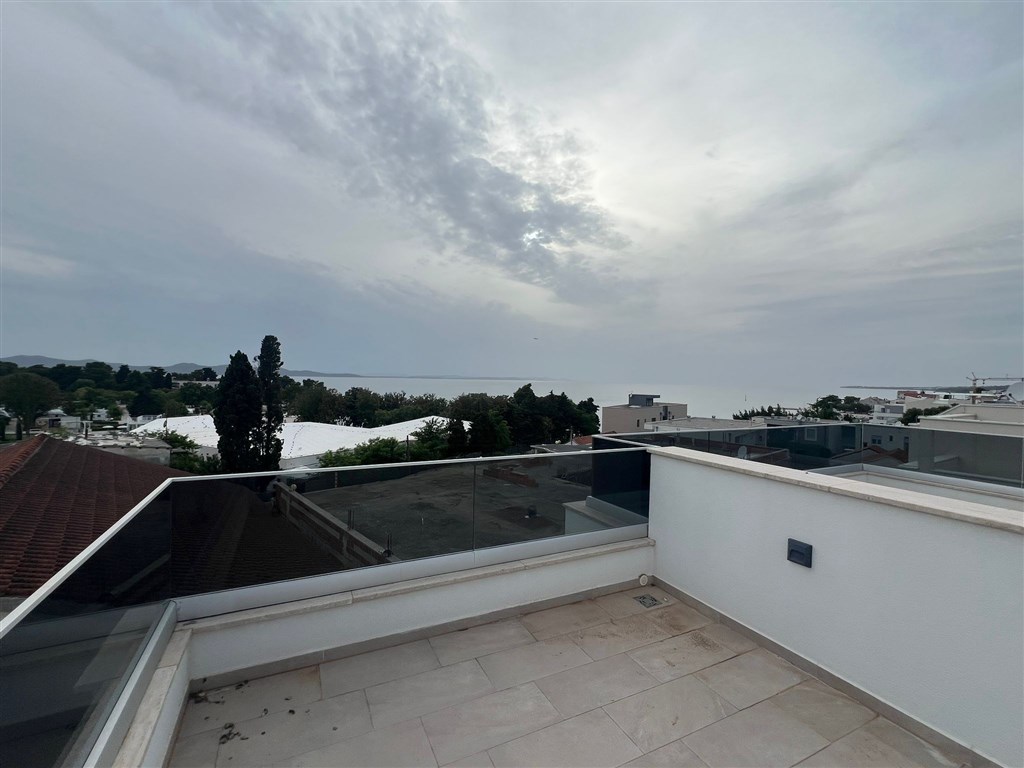 na-prodej-moderni-apartman-s-3-loznicemi-zadar-chorvatsko