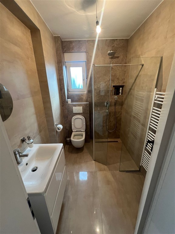 na-prodej-moderni-apartman-s-3-loznicemi-zadar-chorvatsko
