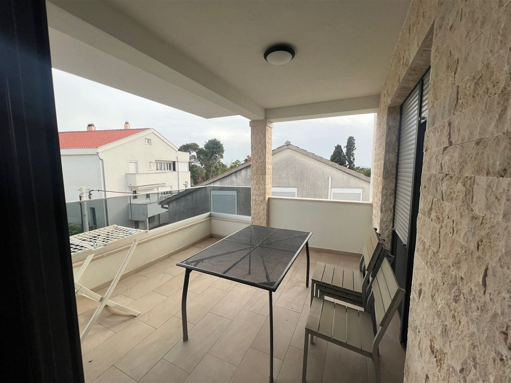 na-prodej-moderni-apartman-s-3-loznicemi-zadar-chorvatsko