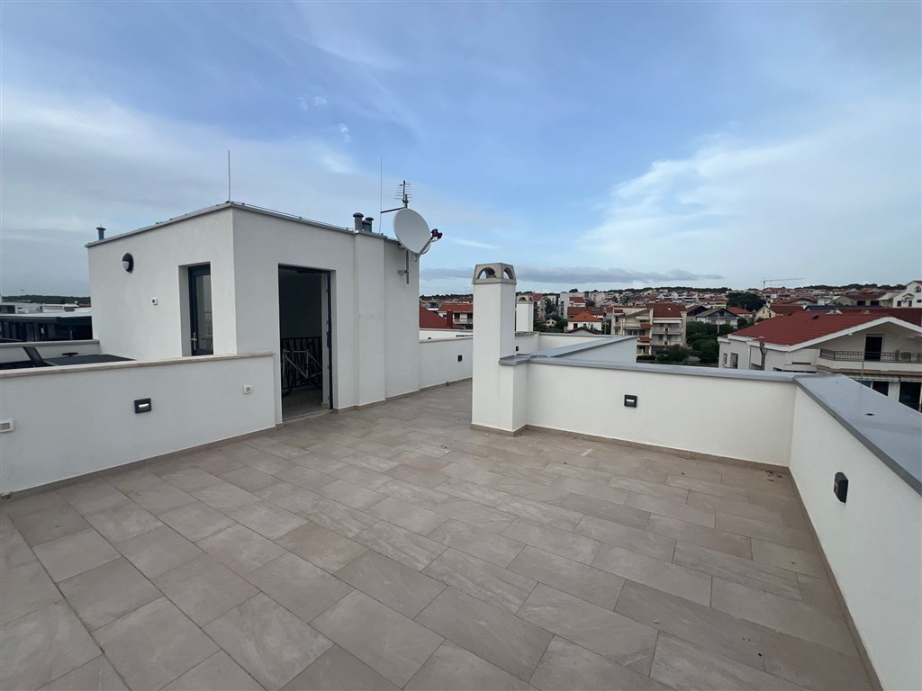 na-prodej-moderni-apartman-s-3-loznicemi-zadar-chorvatsko