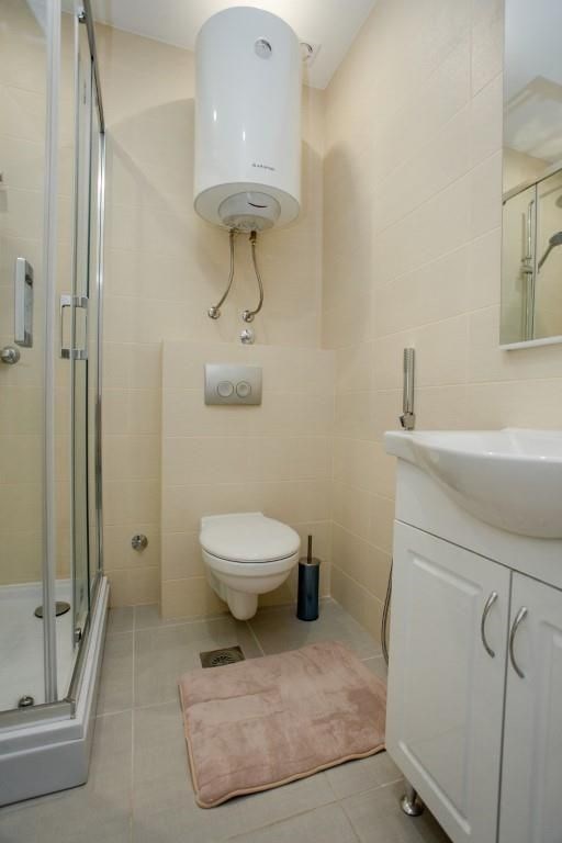 na-prodej-luxusni-apartman-se-stresni-terasou-rafailovici-cerna-hora