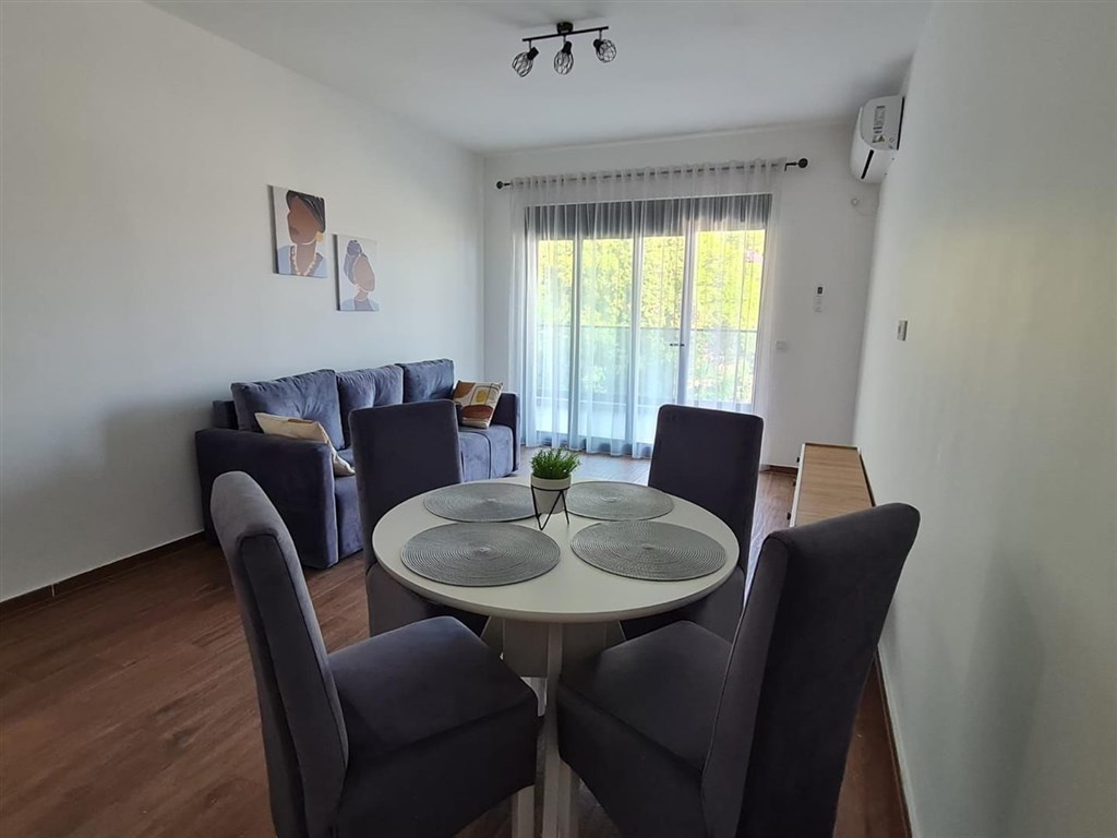 na-prodej-apartman-s-vyhledem-na-more-dobra-voda-cerna-hora