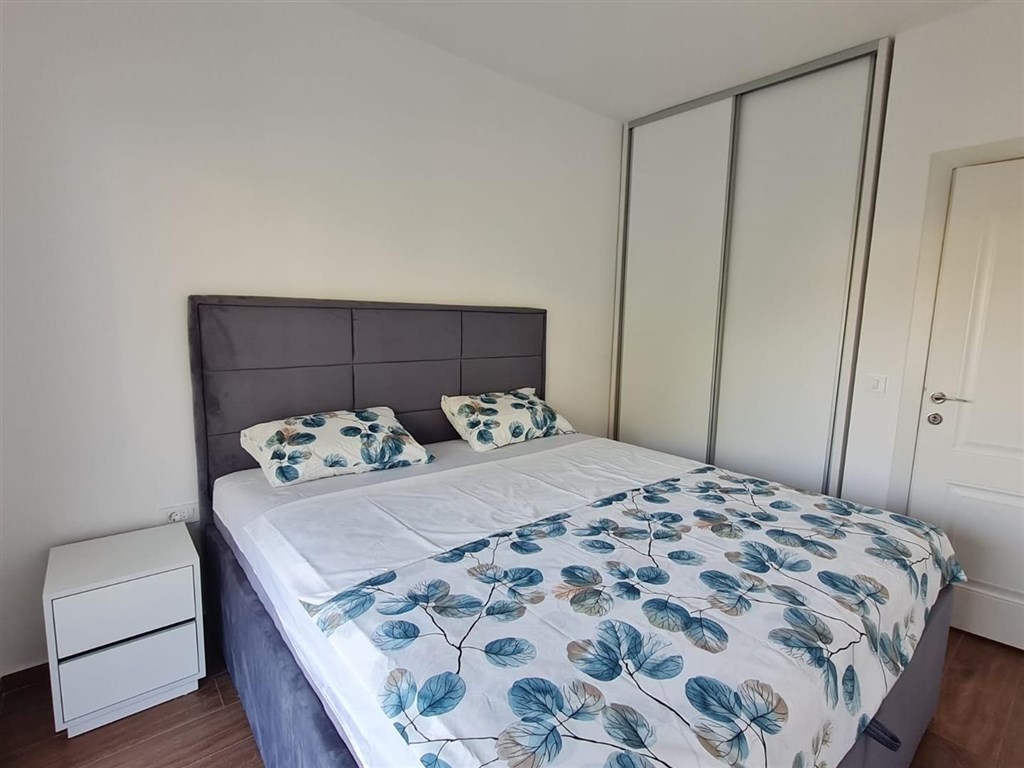 na-prodej-apartman-s-vyhledem-na-more-dobra-voda-cerna-hora