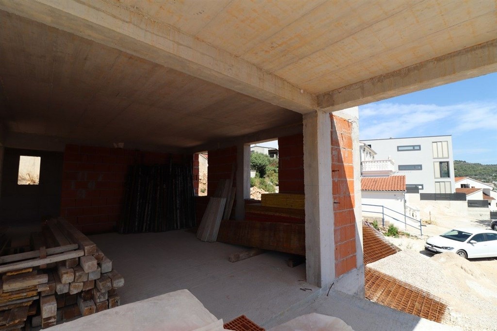 na-prodej-novy-apartman-ve-3-rade-od-more-rogoznica-chorvatsko