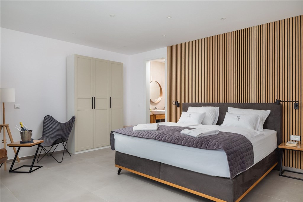 na-prodej-stylova-moderni-vila-s-bazenem-vodice-chorvatsko