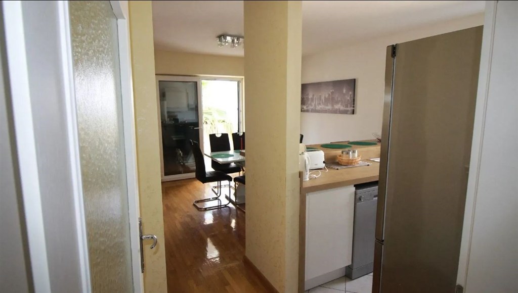 na-prodej-apartman-jen-50-m-od-more-sveti-stefan-cerna-hora