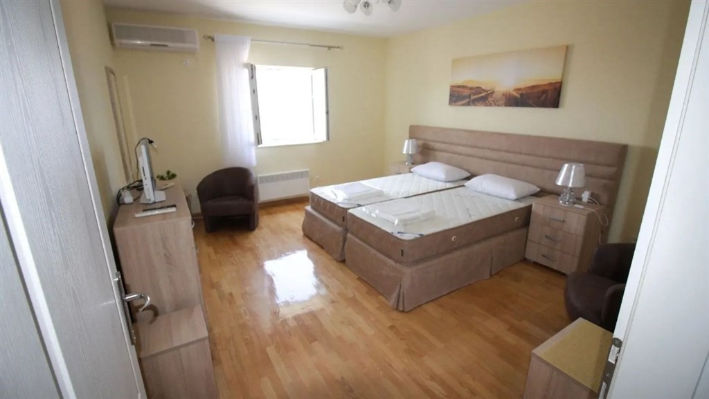 na-prodej-apartman-jen-50-m-od-more-sveti-stefan-cerna-hora