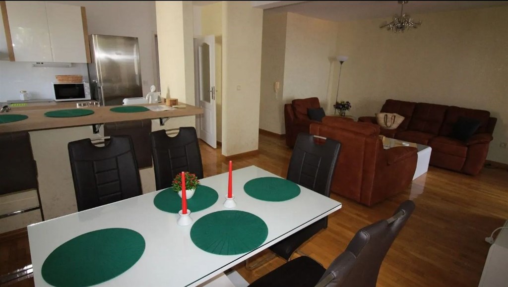 na-prodej-apartman-jen-50-m-od-more-sveti-stefan-cerna-hora