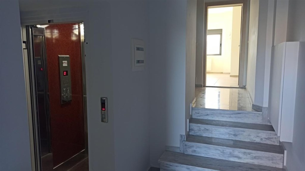 na-prodej-moderni-apartman-s-vyhledem-na-more-kreta-recko