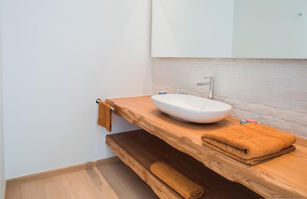 na-prodej-vila-s-bazenem-a-ohromujicim-vyhledem-na-more-kreta-recko