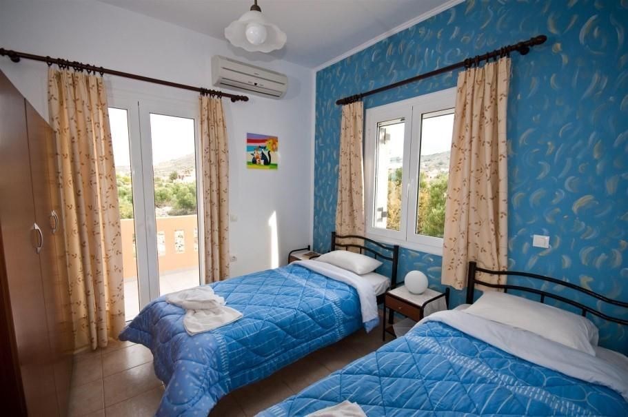 vila-s-panoramatickym-vyhledem-na-more-kreta-recko