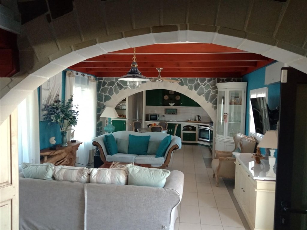 utulny-apartmanovy-dum-s-otevrenym-vyhledem-na-more-kreta-recko