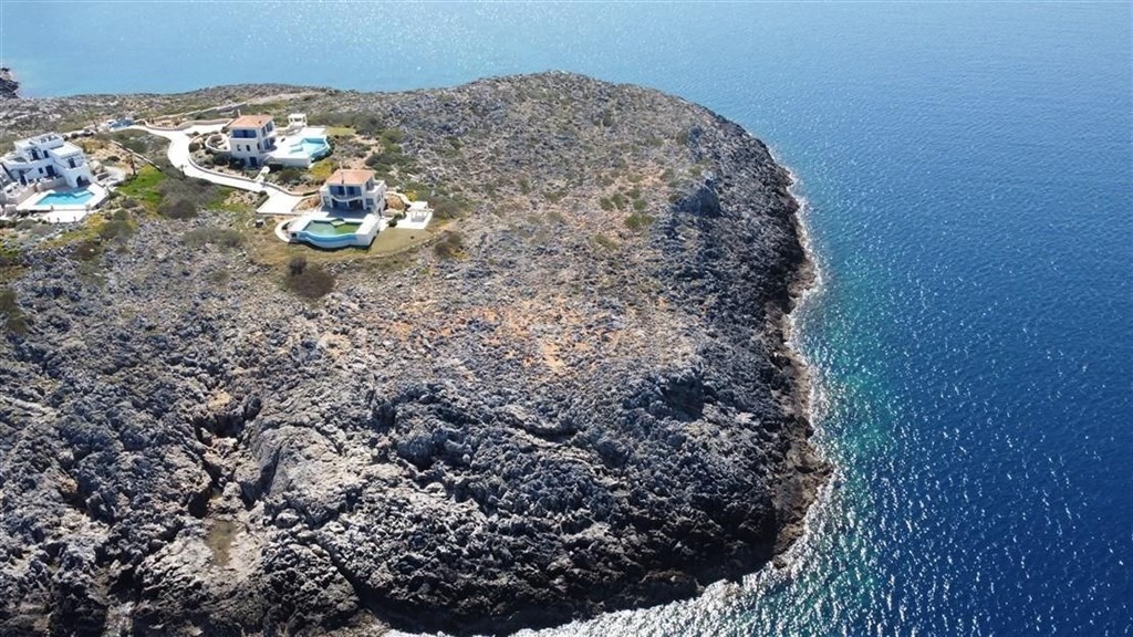 na-prodej-velky-pozemek-primo-u-more-kreta-recko