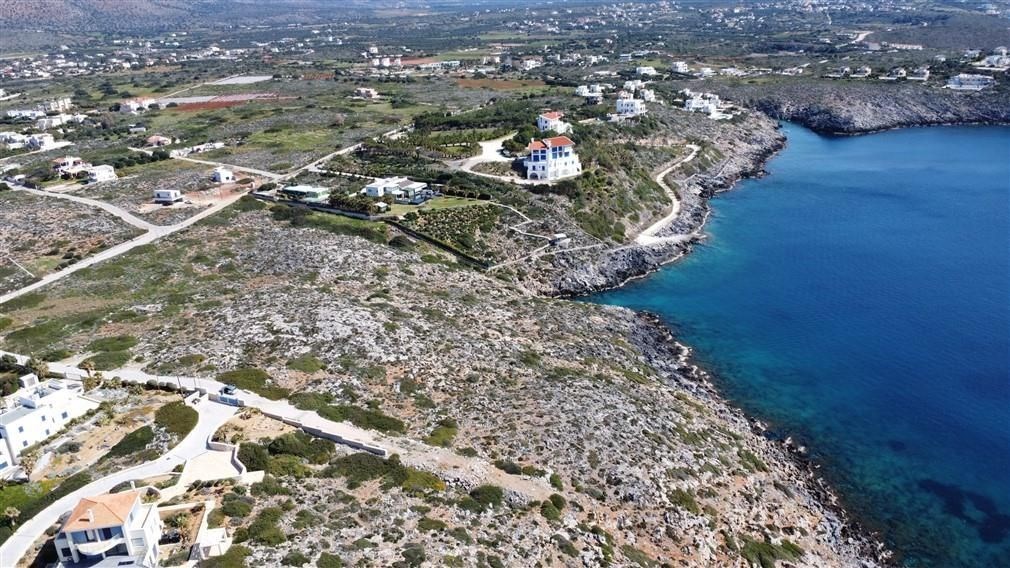 na-prodej-velky-pozemek-primo-u-pobrezi-kreta-recko