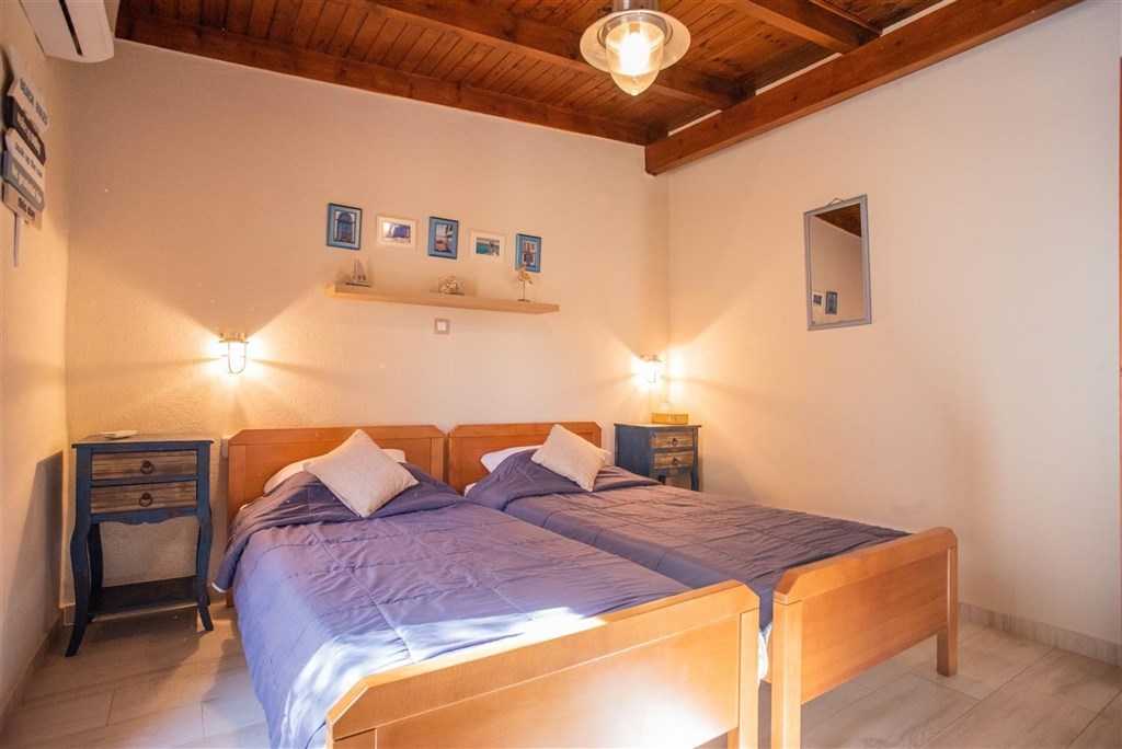 na-prodej-kamenna-vila-s-vyhledy-na-more-a-hory-kreta-recko