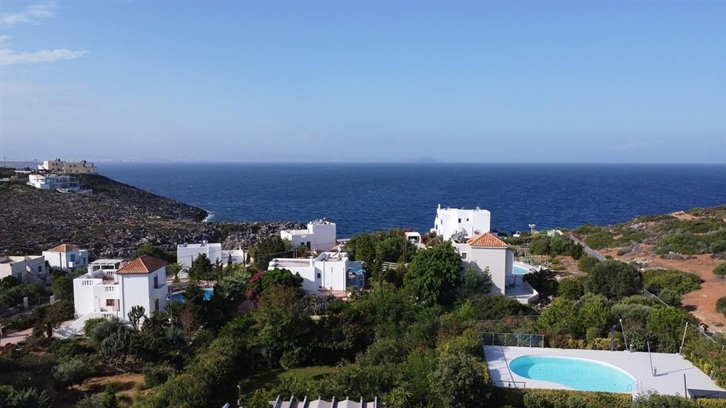 na-prodej-unikatni-vila-s-krasnym-vyhledem-na-more-kreta-recko
