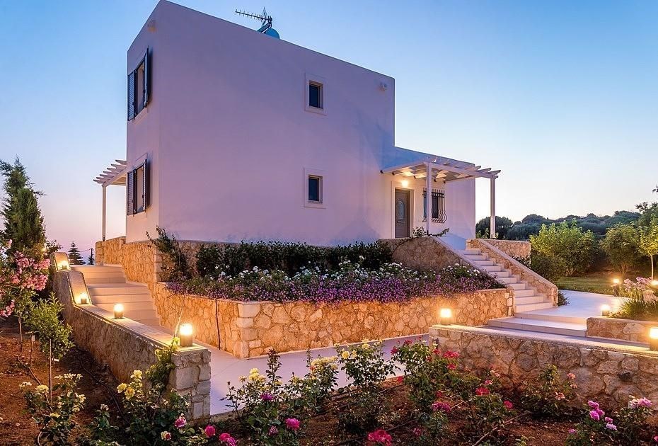 na-prodej-unikatni-vila-s-krasnym-vyhledem-na-more-kreta-recko