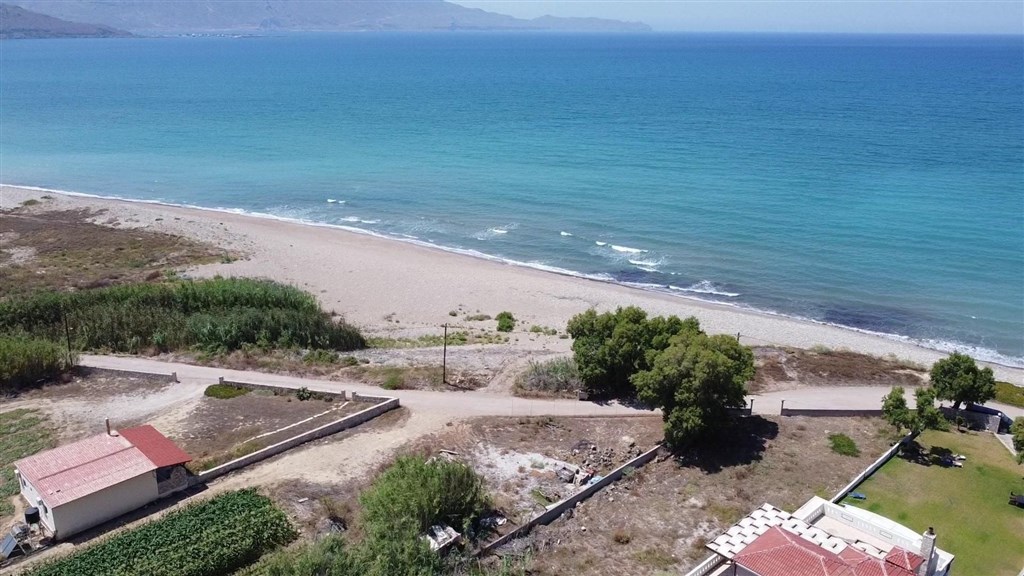 na-prodej-stavebni-pozemek-primo-u-more-a-plaze-kreta-recko