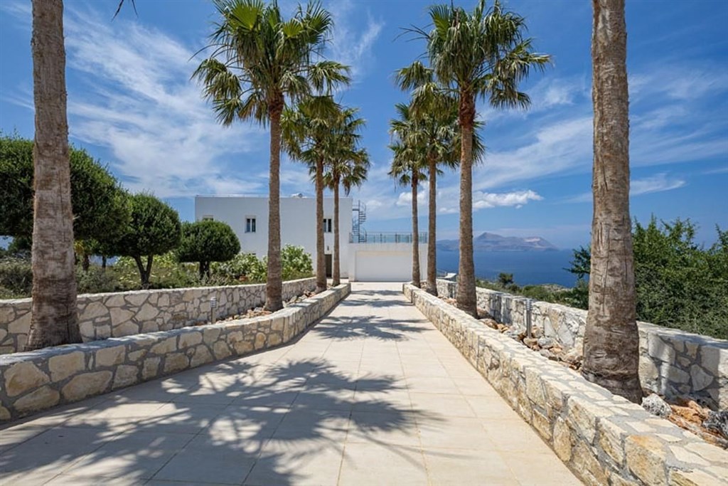 na-prodej-luxusni-vila-s-nadhernym-vyhledem-na-more-kreta-recko