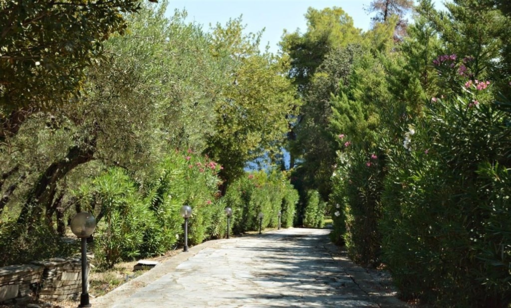 atraktivni-vila-s-vyhledem-na-more-chalkidiki-recko