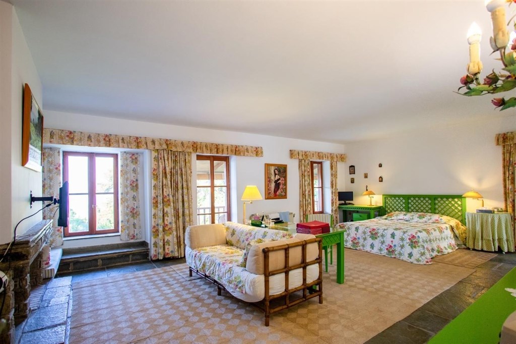 atraktivni-vila-s-vyhledem-na-more-chalkidiki-recko