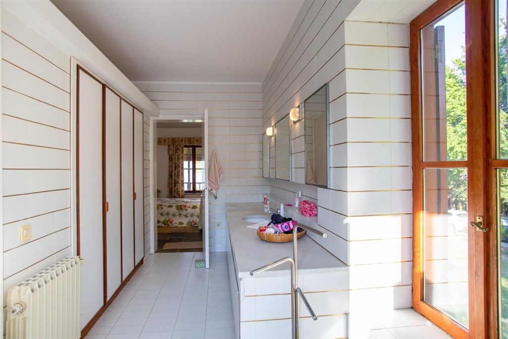atraktivni-vila-s-vyhledem-na-more-chalkidiki-recko