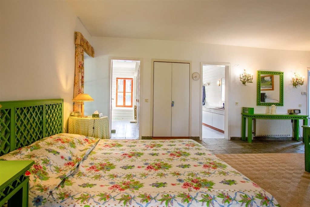atraktivni-vila-s-vyhledem-na-more-chalkidiki-recko