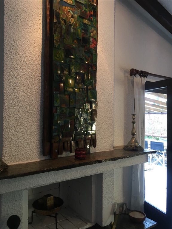 utulna-rodinna-vila-mezi-borovicemi-a-se-zahradou-blizko-more-chalkidiki-recko