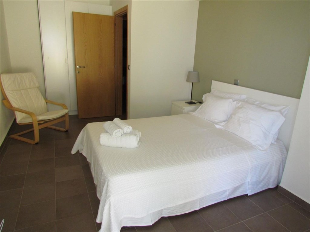 elegantni-radovy-dum-u-more-na-chalkidiki-recko