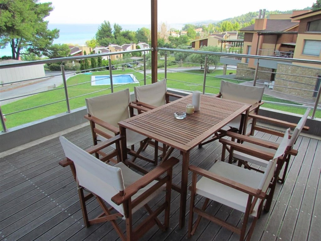 elegantni-radovy-dum-u-more-na-chalkidiki-recko