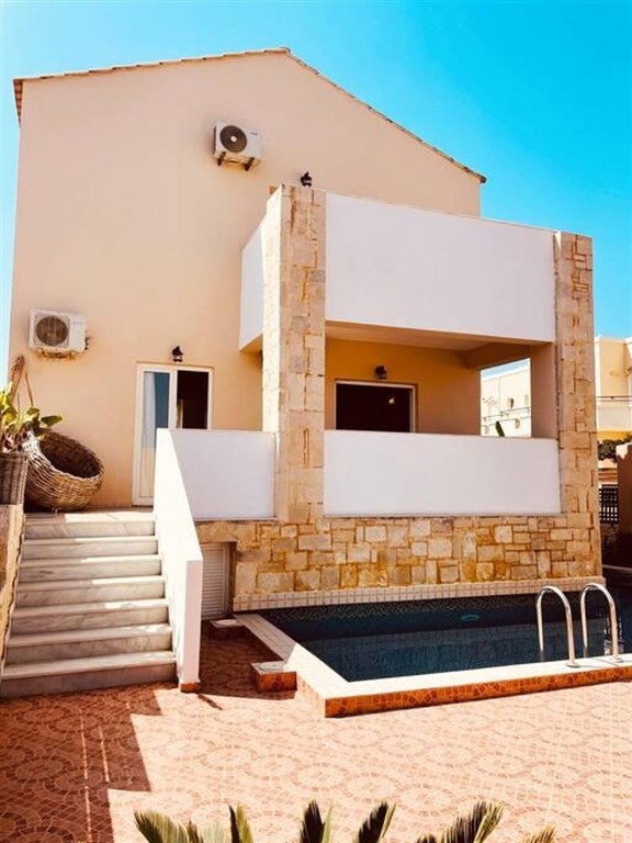 na-prodej-komplex-4-luxusnich-vil-primo-u-plaze-kreta-recko