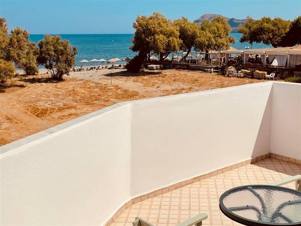na-prodej-komplex-4-luxusnich-vil-primo-u-plaze-kreta-recko
