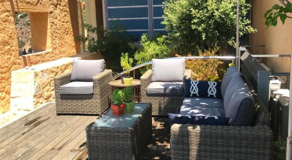 dve-fantasticke-vily-s-otevrenym-vyhledem-na-more-kreta-recko