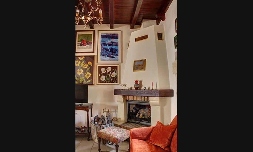 kamenny-dum-v-historickem-centru-a-blizko-more-kreta-recko