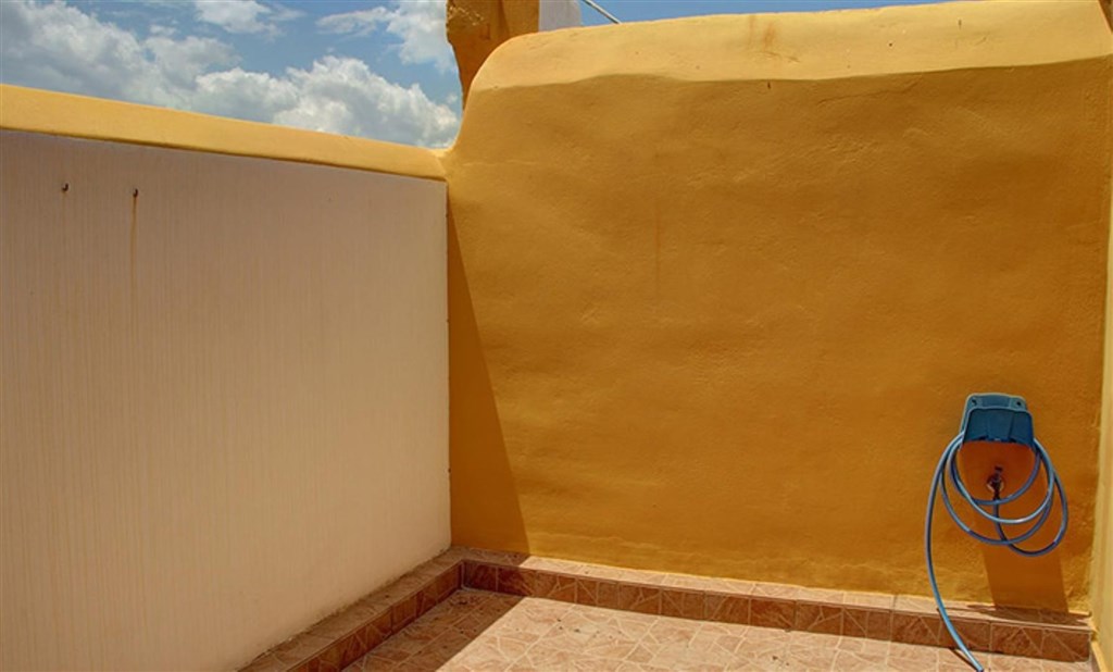 kamenny-dum-v-historickem-centru-a-blizko-more-kreta-recko