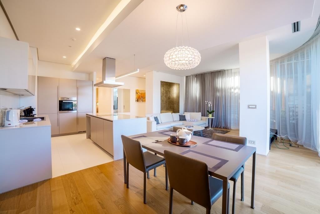 na-prodej-apartman-v-komplexu-v-1-rade-od-more-budva-cerna-hora