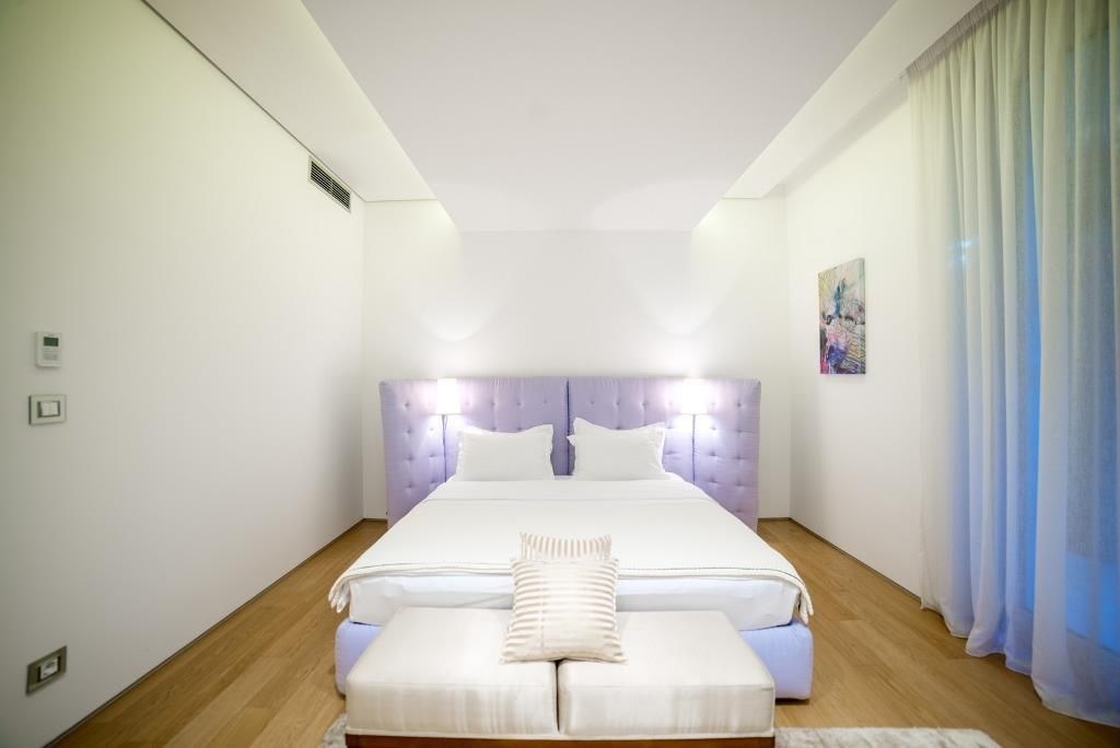 na-prodej-apartman-v-komplexu-v-1-rade-od-more-budva-cerna-hora