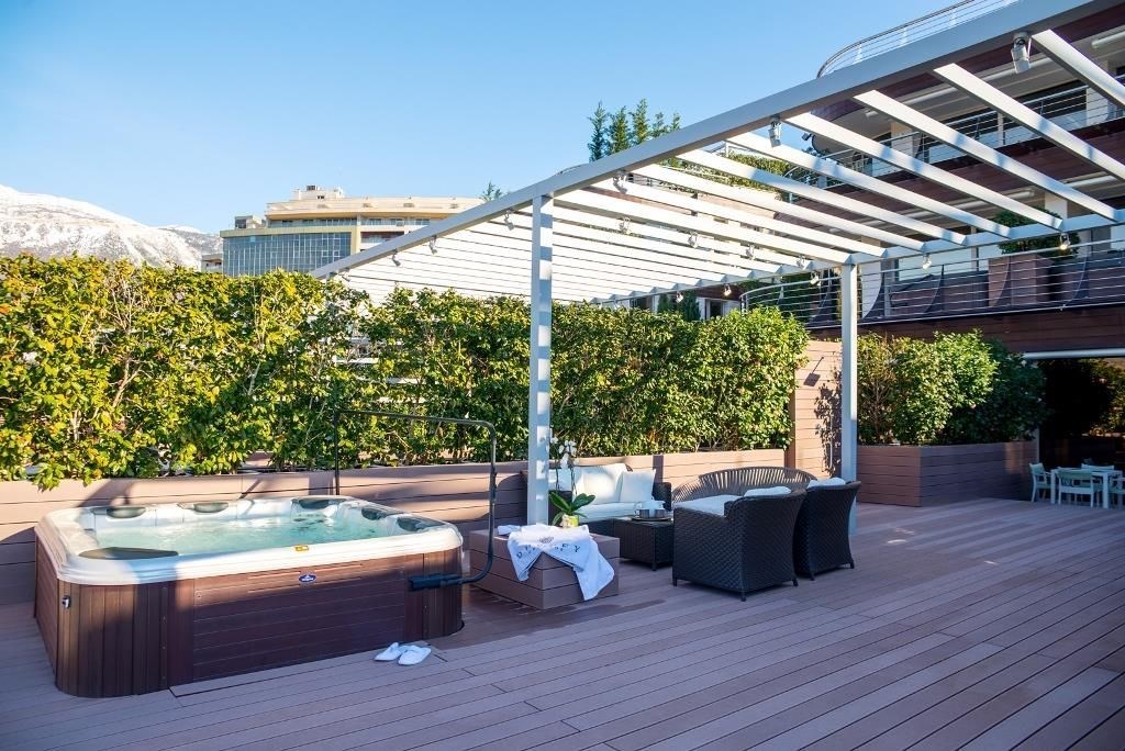 na-prodej-apartman-v-komplexu-v-1-rade-od-more-budva-cerna-hora