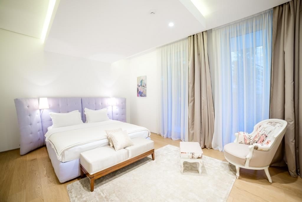 na-prodej-apartman-v-komplexu-v-1-rade-od-more-budva-cerna-hora