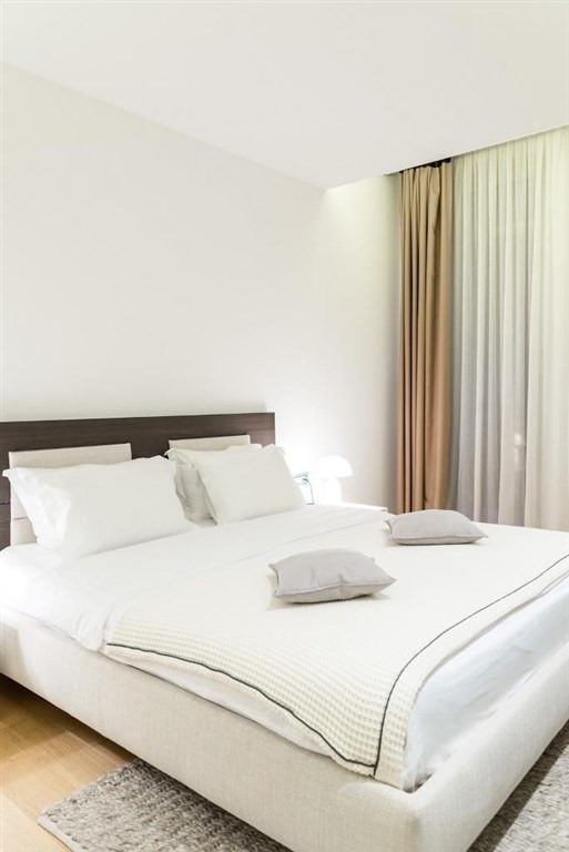 na-prodej-apartman-v-komplexu-v-1-rade-od-more-budva-cerna-hora
