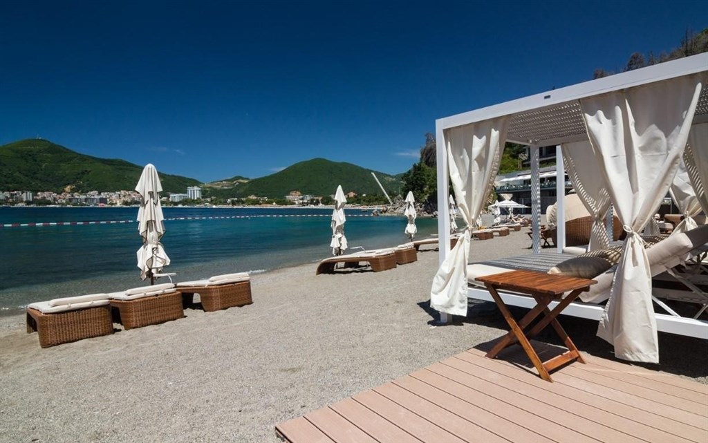 na-prodej-apartman-v-luxusnim-resortu-u-more-budva-cerna-hora