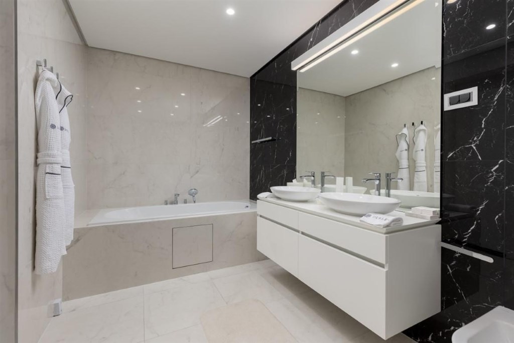 na-prodej-apartman-v-luxusnim-resortu-u-more-budva-cerna-hora