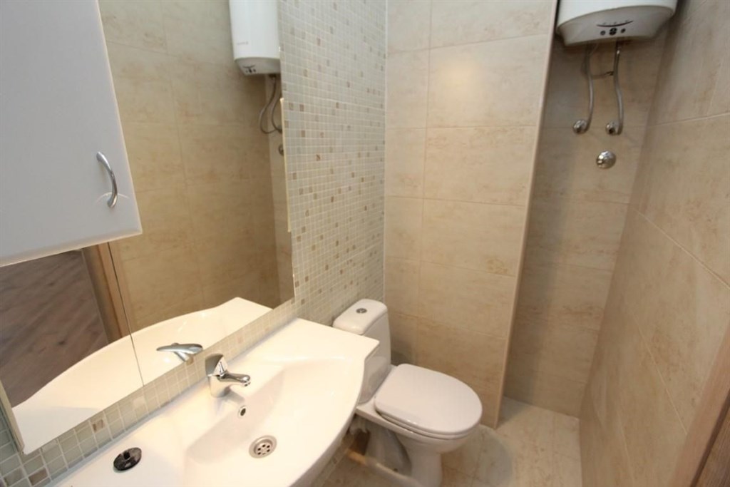 na-prodej-penthouse-s-vyhledem-na-more-dobra-voda-cerna-hora