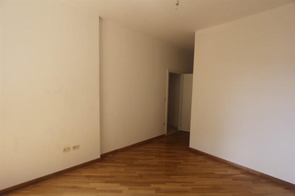 na-prodej-nezarizeny-apartman-50-m-od-more-rafailovici-cerna-hora