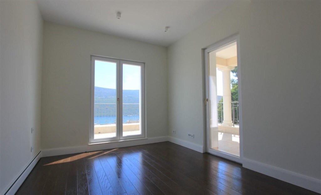 na-prodej-novy-apartman-s-vyhledem-na-more-djenovici-cerna-hora