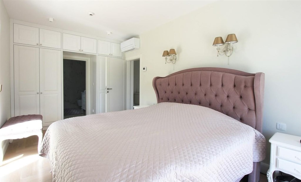 na-prodej-novy-penthouse-s-vyhledem-na-more-djenovici-cerna-hora
